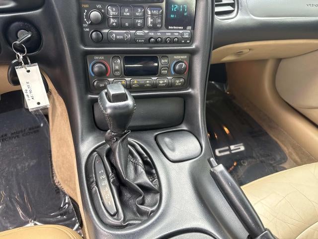 2004 Chevrolet Corvette Base