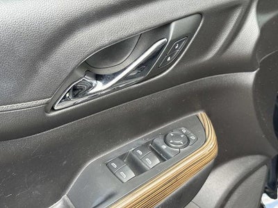 2022 GMC Acadia SLE