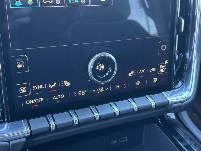 2025 GMC Yukon Elevation