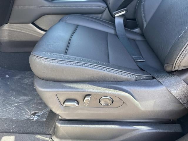 2026 GMC Yukon Denali - Photo 14