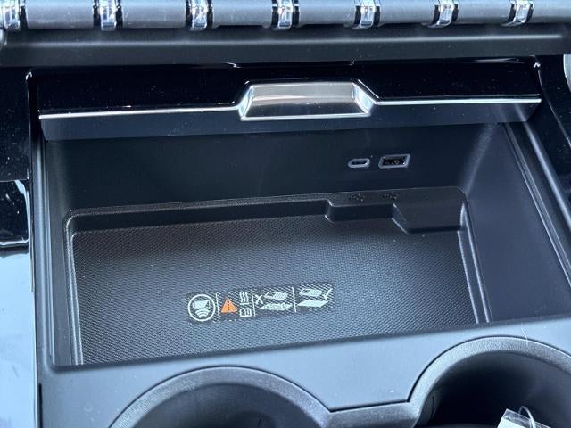 2026 GMC Yukon Denali - Photo 23