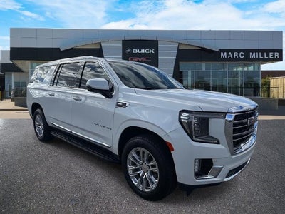 2022 GMC Yukon XL SLT