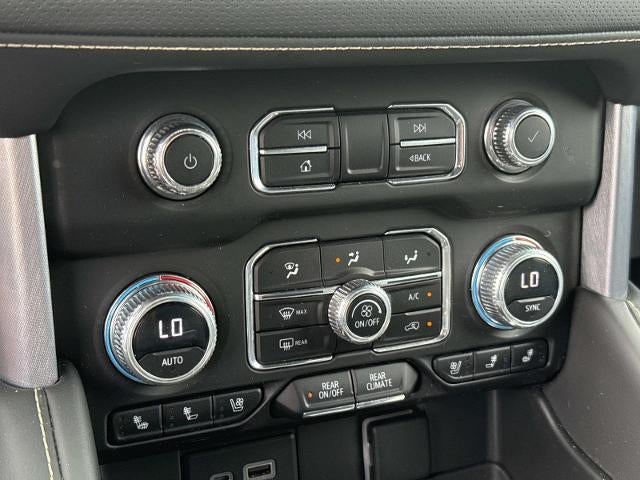 2023 GMC Yukon XL SLT