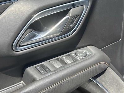 2023 GMC Yukon XL AT4