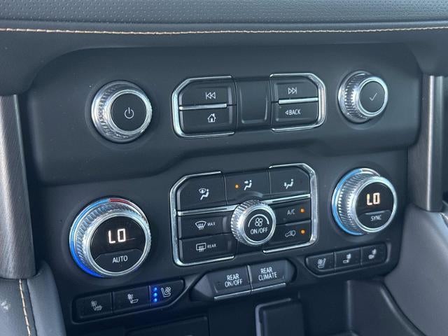2023 GMC Yukon XL AT4