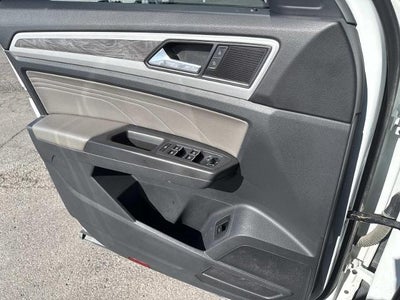 2022 Volkswagen Atlas Cross Sport 2.0T SE w/Technology