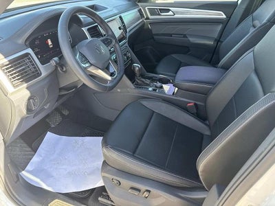 2022 Volkswagen Atlas Cross Sport 2.0T SE w/Technology