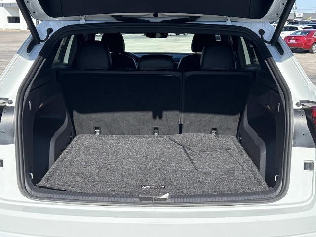 2022 Volkswagen Atlas Cross Sport 2.0T SE w/Technology