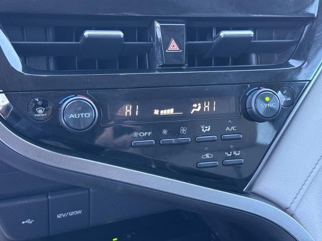 2022 Toyota Camry Hybrid XLE