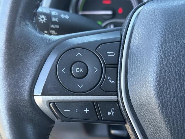 2022 Toyota Camry Hybrid XLE