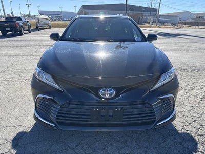 2022 Toyota Camry Hybrid XLE