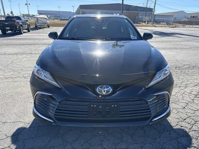 2022 Toyota Camry Hybrid XLE