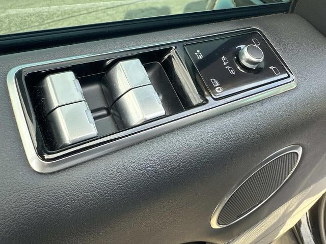 2022 Land Rover Range Rover Sport HSE Silver Edition