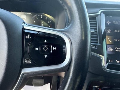 2019 Volvo XC90 Momentum