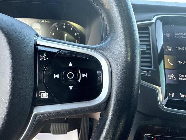 2019 Volvo XC90 Momentum