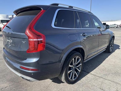 2019 Volvo XC90 Momentum