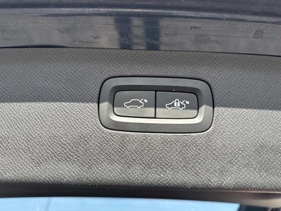 2019 Volvo XC90 Momentum